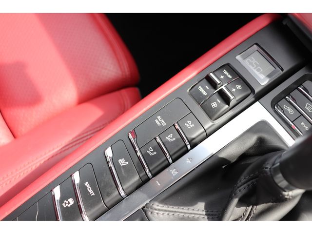 PORSCHE MACAN 2015 Image 31