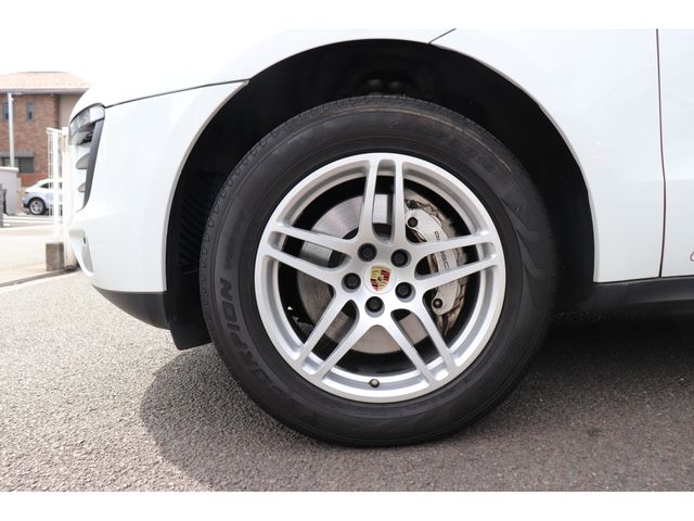 PORSCHE MACAN 2015 Image 31