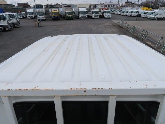 HINO DUTRO 2016 Image 31