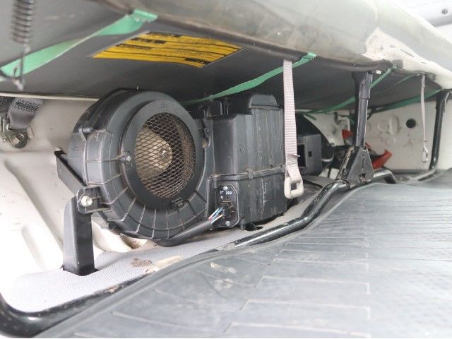 HINO DUTRO 2016 Image 31