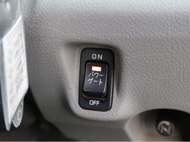 HINO DUTRO 2016 Image 31