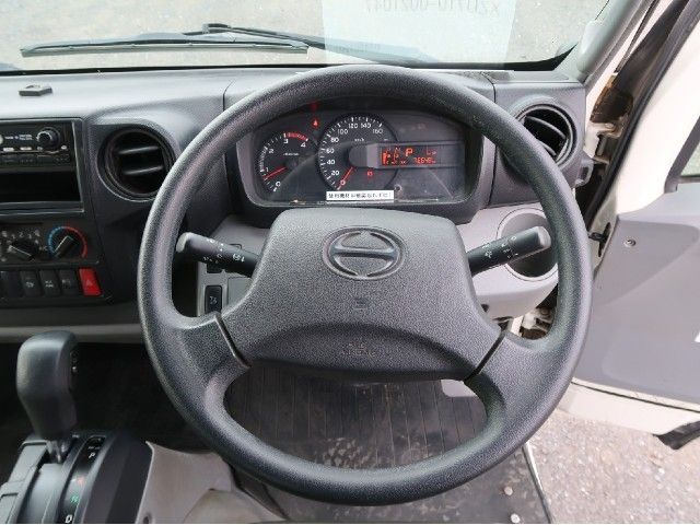 HINO DUTRO 2016 Image 31