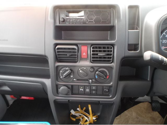 NISSAN CLIPPER TRUCK 4WD 2026 Image 31