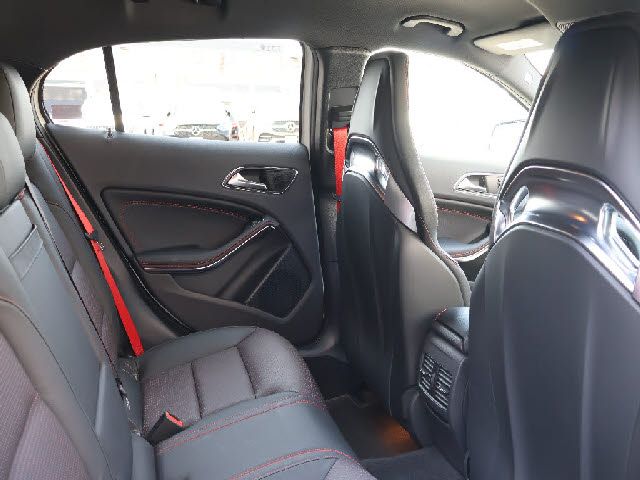 AMG GLA CLASS 2015 Image 31