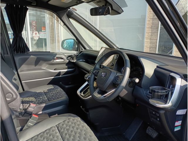 TOYOTA VOXY 2023 Image 31