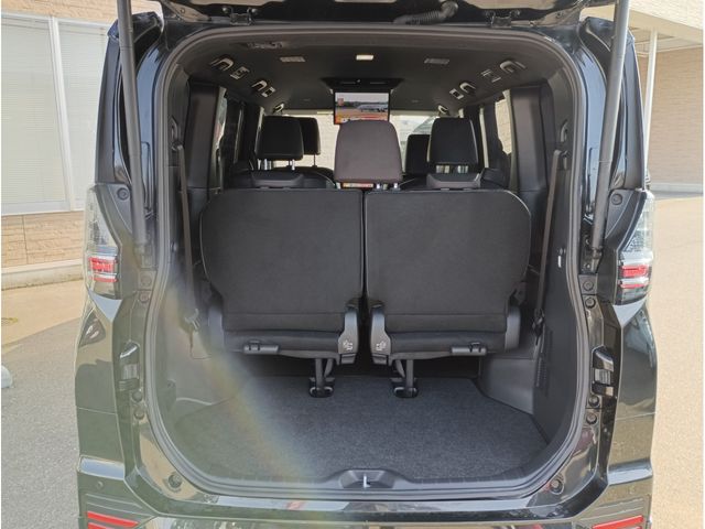 TOYOTA VOXY 2023 Image 31