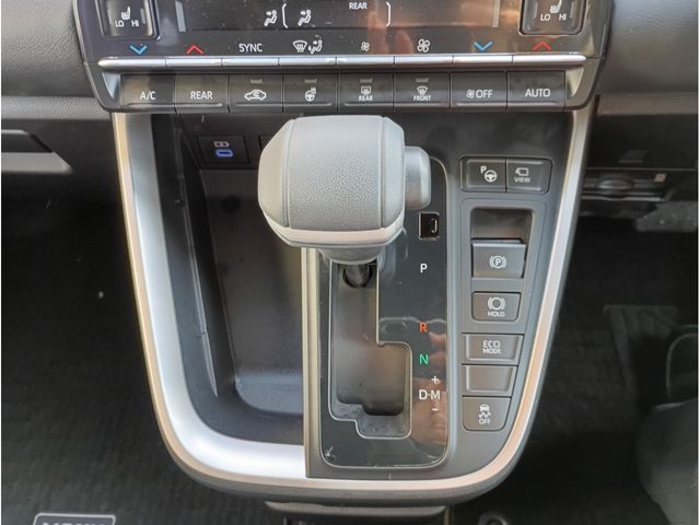 TOYOTA VOXY 2023 Image 31