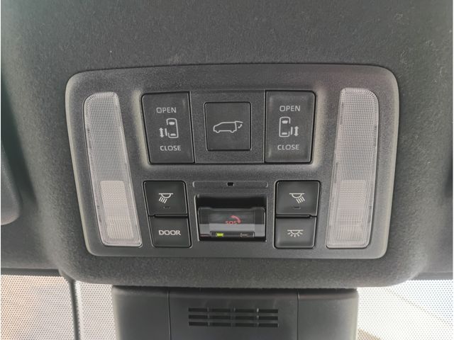 TOYOTA VOXY 2023 Image 31