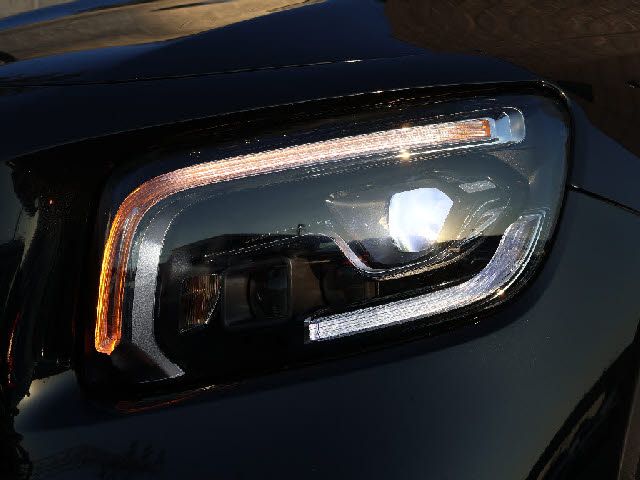 MERCEDES BENZ GLB 2023 Image 31