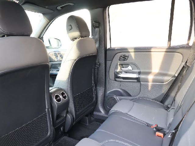 MERCEDES BENZ MERCEDES AMG GLB CLA 2022 Image 31