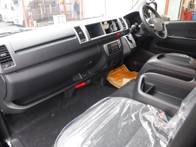 TOYOTA HIACE WAGON 4WD 2025 Image 31