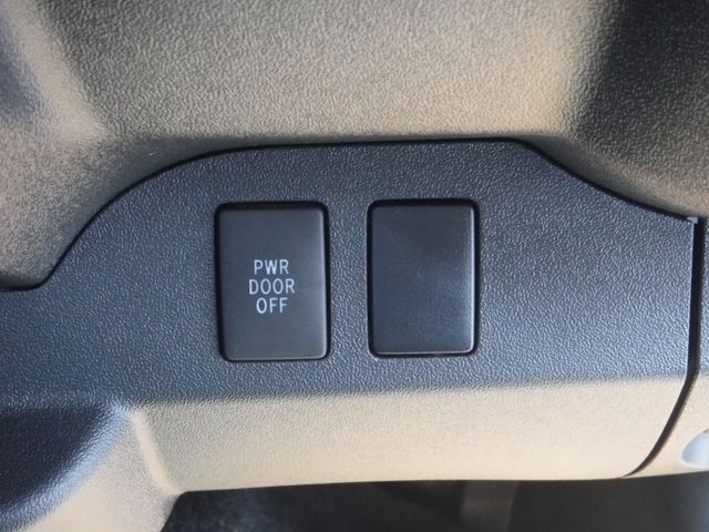 TOYOTA HIACE WAGON 4WD 2025 Image 31