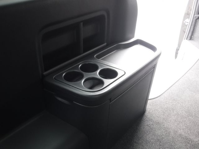 TOYOTA HIACE WAGON 4WD 2025 Image 31