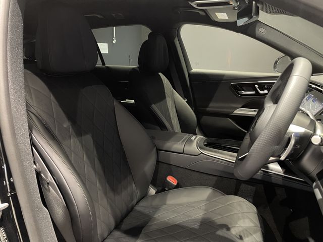 MERCEDES BENZ E CLAS 2025 Image 31