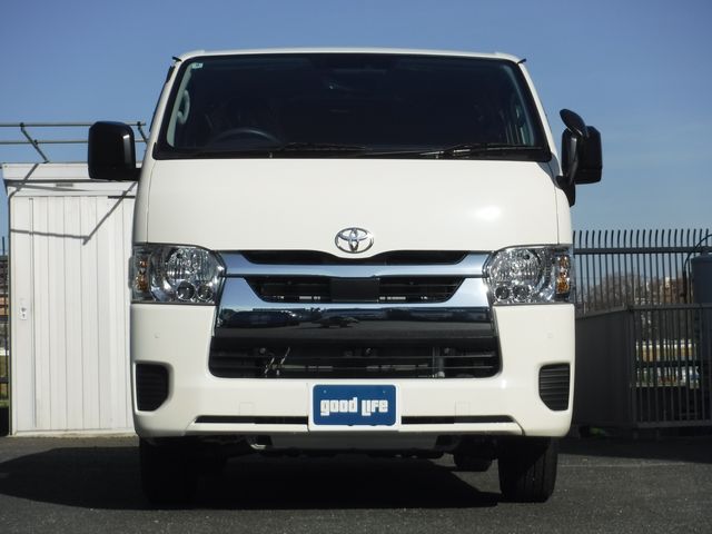 TOYOTA HIACE VAN 1.15T 2WD 2025 Image 31
