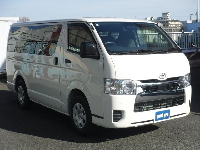 TOYOTA HIACE VAN 1.15T 2WD 2025 Image 31