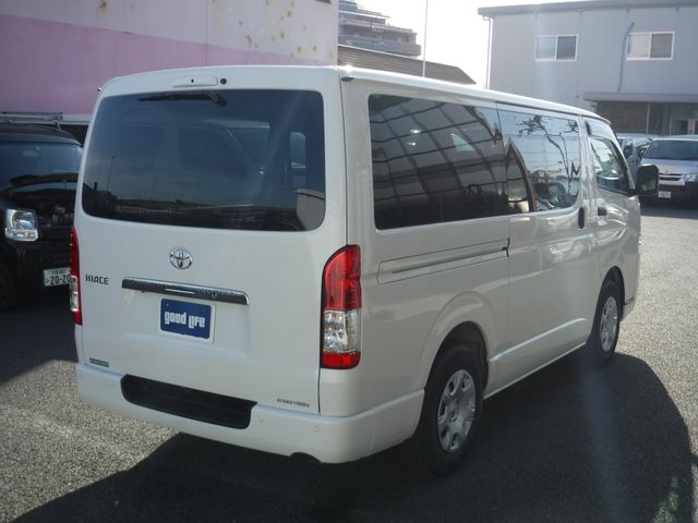 TOYOTA HIACE VAN 1.15T 2WD 2025 Image 31