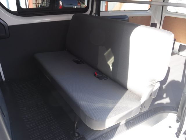 TOYOTA HIACE VAN 1.15T 2WD 2025 Image 31