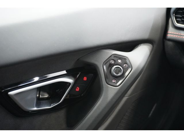 LAMBORGHINI HURACAN 2020 Image 31