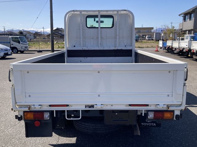 TOYOTA DYNA 2018 Image 31