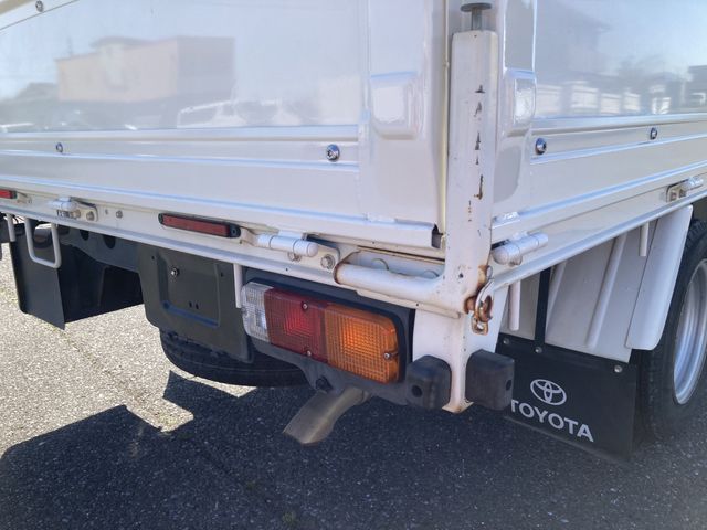 TOYOTA DYNA 2018 Image 31