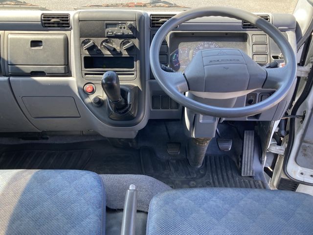 MITSUBISHI CANTER 2006 Image 31