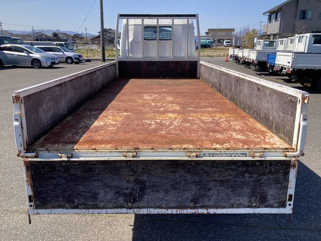 MITSUBISHI CANTER 2006 Image 31