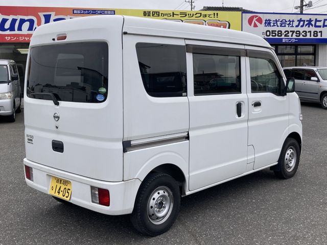 NISSAN NV100 CLIPPER 2017 Image 31