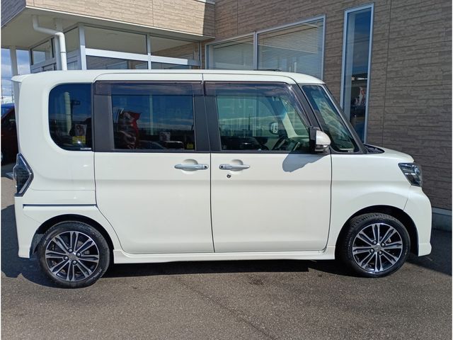 DAIHATSU TANTO CUSTOM 2019 Image 31