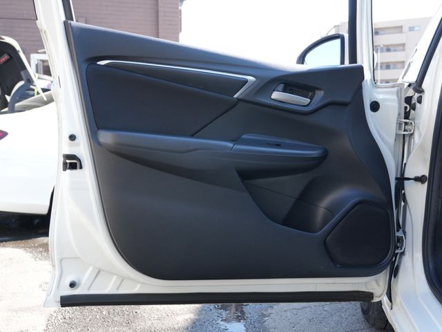 HONDA FIT 2017 Image 31