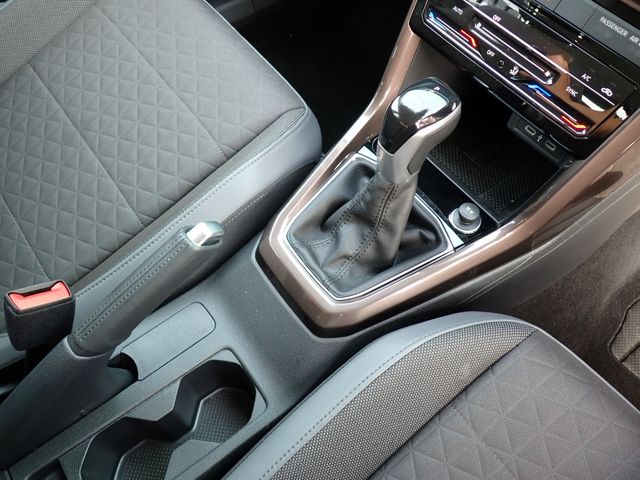 VOLKSWAGEN T-CROSS 2024 Image 31