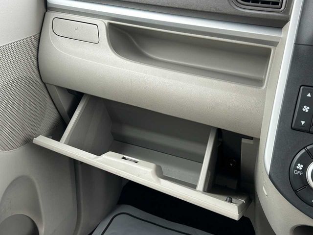 DAIHATSU TANTO 2014 Image 31