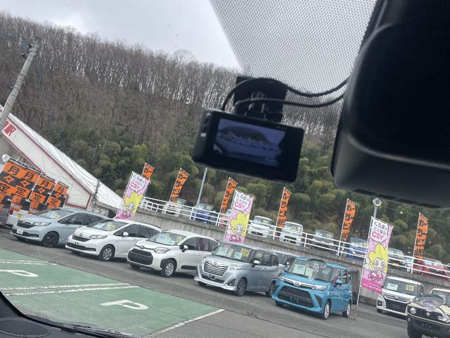 TOYOTA ESQUIRE 2020 Image 31