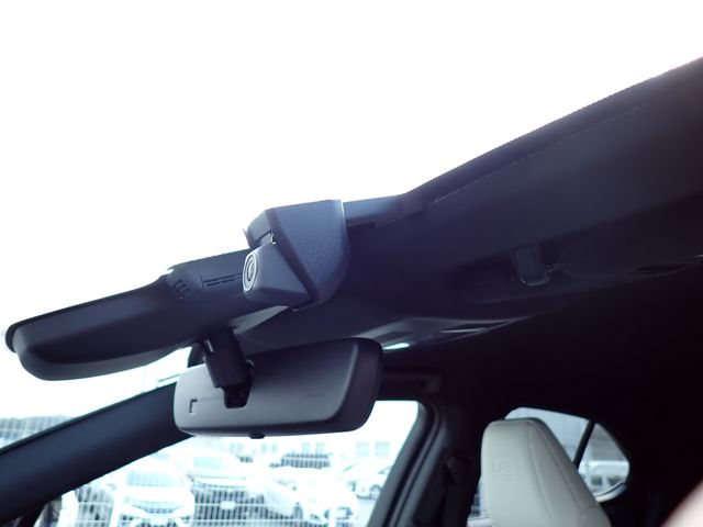 TOYOTA LEXUS UX200 2019 Image 31