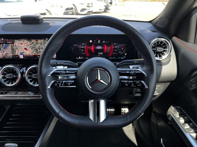 MERCEDES BENZ GLB 2025 Image 31