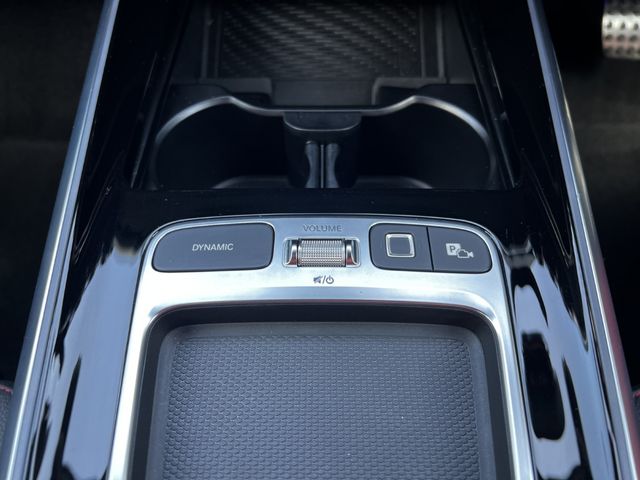 MERCEDES BENZ GLB 2025 Image 31