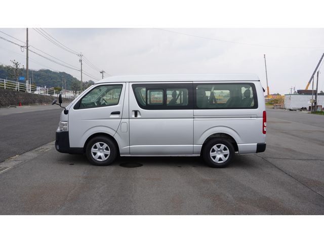 TOYOTA HIACE WAGON 2017 Image 31