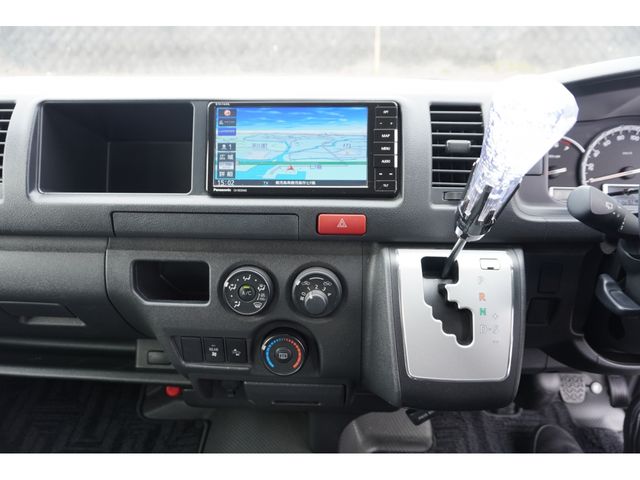 TOYOTA HIACE WAGON 2017 Image 31