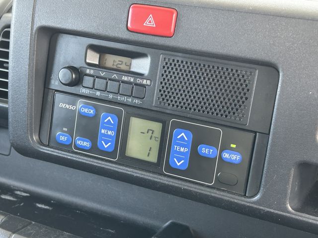 DAIHATSU HIJET TRUCK 2015 Image 31