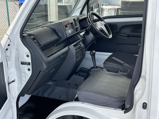 DAIHATSU HIJET TRUCK 2015 Image 31