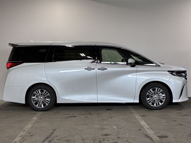 TOYOTA ALPHARD HYBRID 2026 Image 31