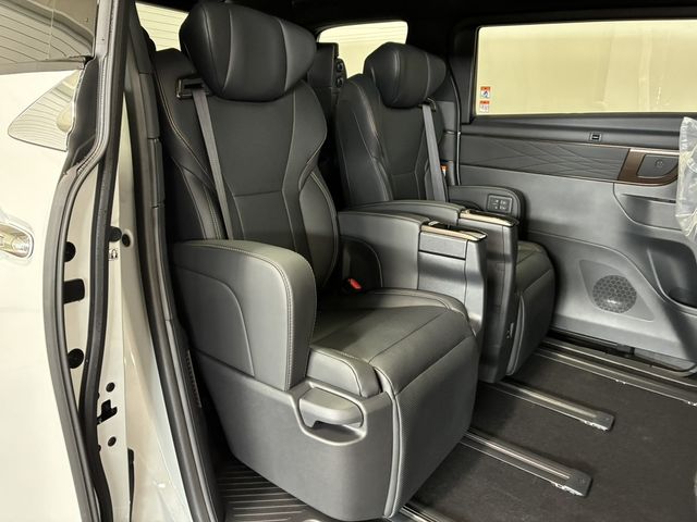 TOYOTA ALPHARD HYBRID 2026 Image 31