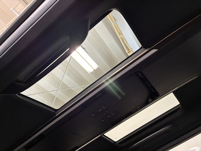 TOYOTA ALPHARD HYBRID 2026 Image 31