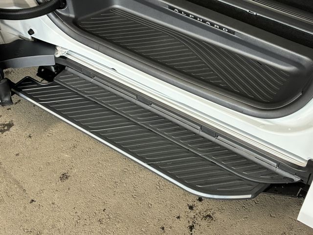 TOYOTA ALPHARD HYBRID 2026 Image 31