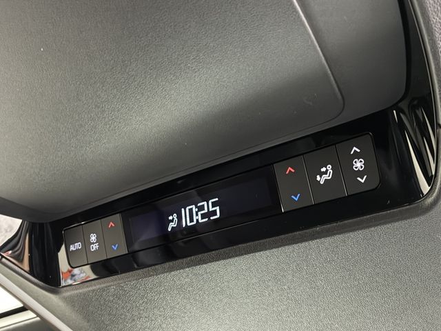 TOYOTA ALPHARD HYBRID 2026 Image 31