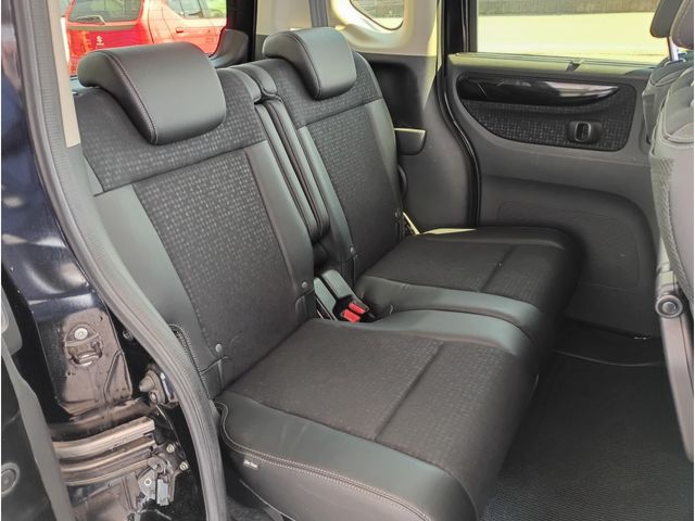 HONDA N BOX CUSTOM 2017 Image 31