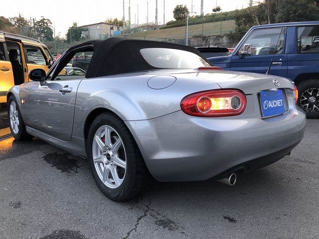 MAZDA ROADSTER 2011 Image 31
