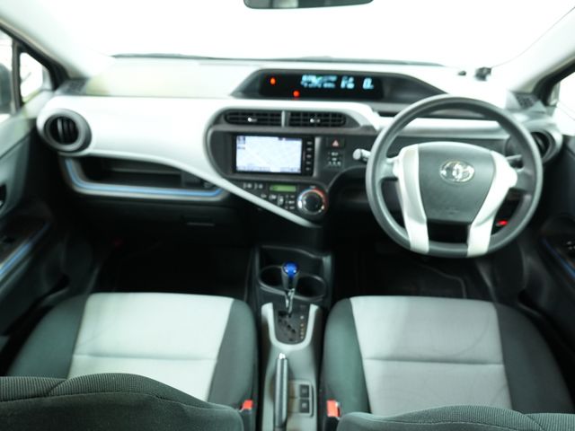 TOYOTA AQUA 2014 Image 31