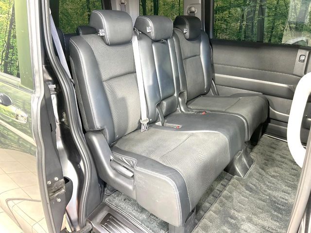 HONDA STEPWAGON SPADA 2013 Image 31