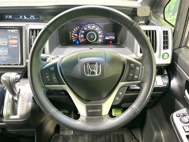 HONDA STEPWAGON SPADA 2013 Image 31